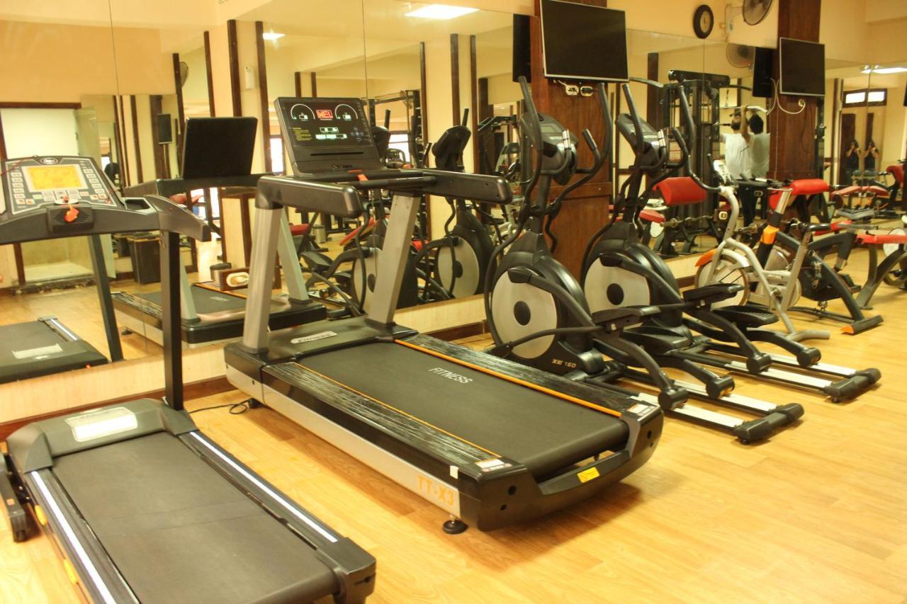 Panacea Suites Hotel Borg El Arab Esterno foto
